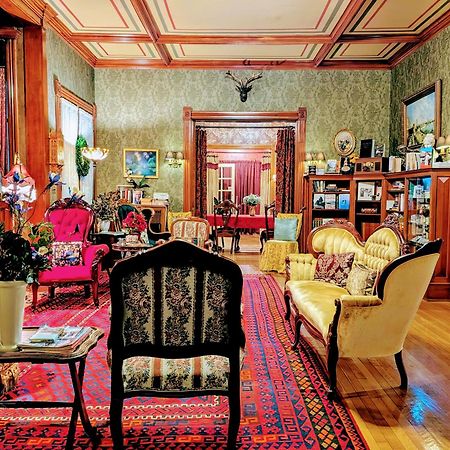Alexander Mansion Bed & Breakfast Winona Bagian luar foto
