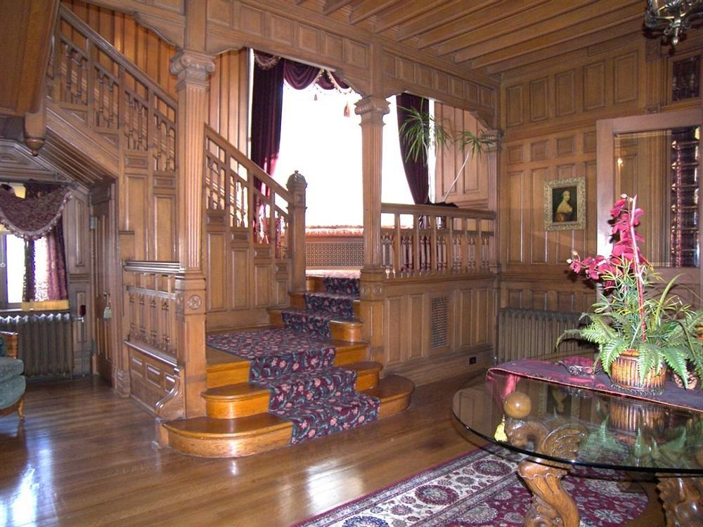 Alexander Mansion Bed & Breakfast Winona Bagian luar foto