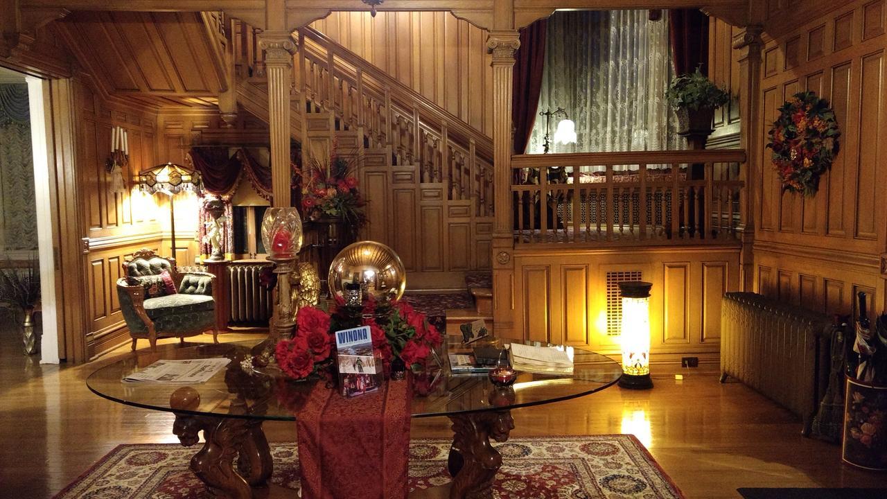 Alexander Mansion Bed & Breakfast Winona Bagian luar foto