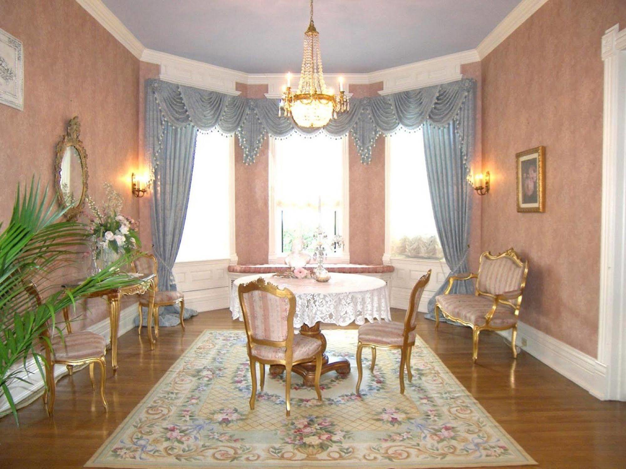 Alexander Mansion Bed & Breakfast Winona Bagian luar foto