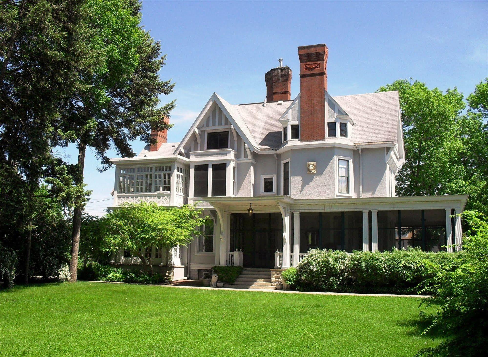 Alexander Mansion Bed & Breakfast Winona Bagian luar foto
